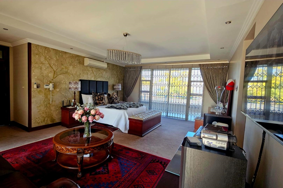 4 Bedroom Property for Sale in Heuwelsig Free State